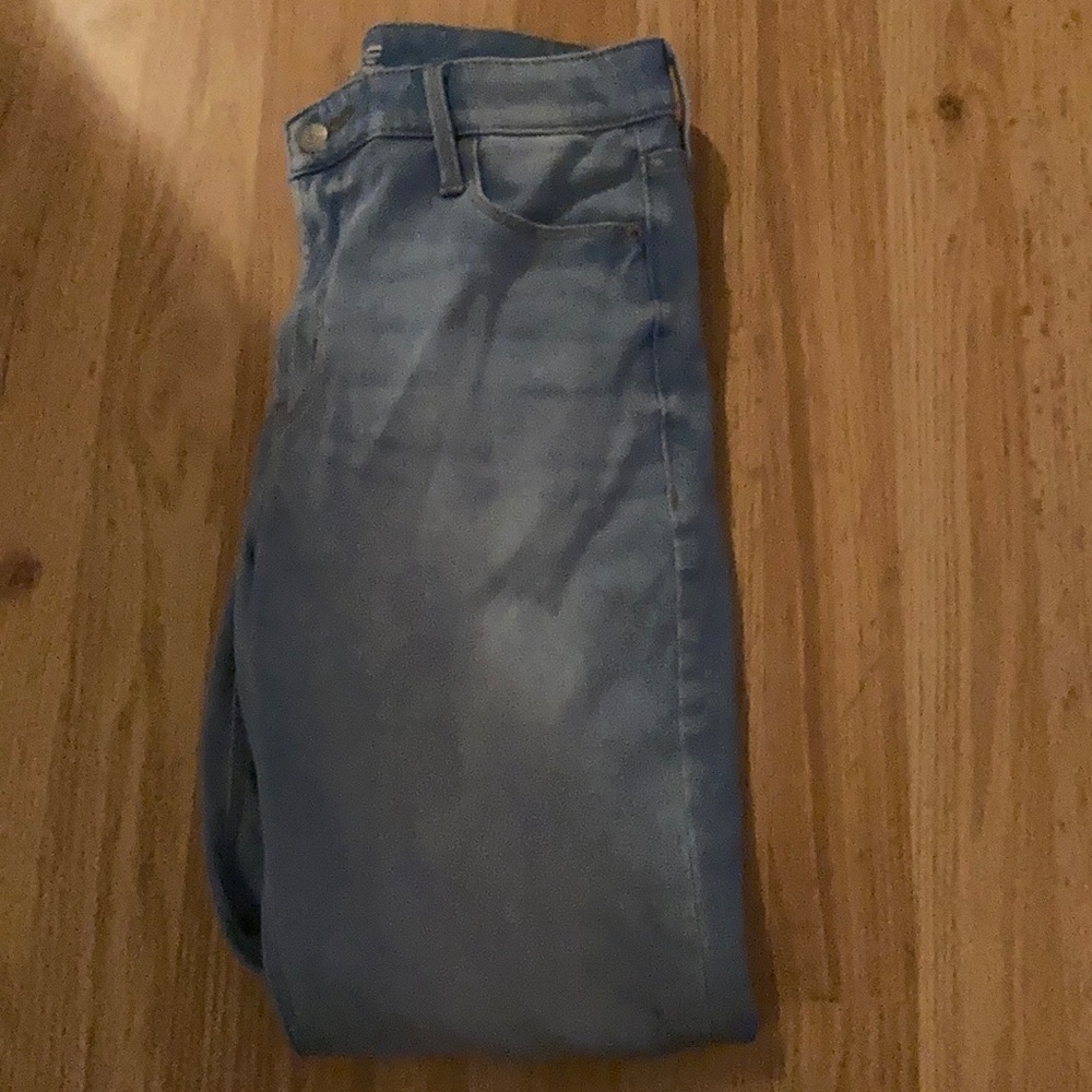 Women’s High Rise Stretchy Rockstar Jeans